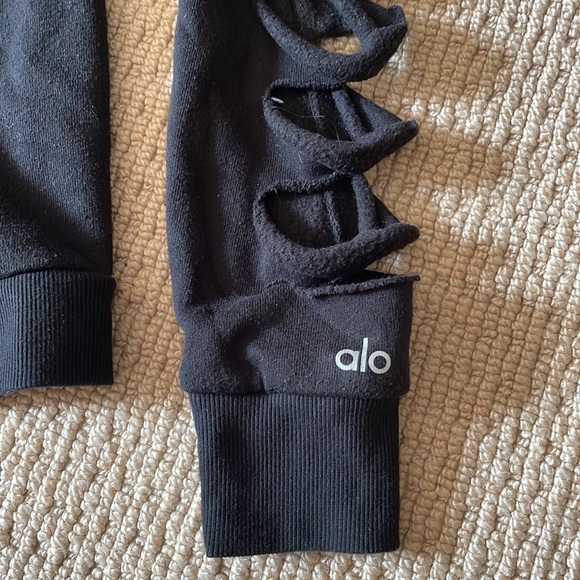 ALO ripped sleeve sweatshirt with hood - Picture 2 of 2